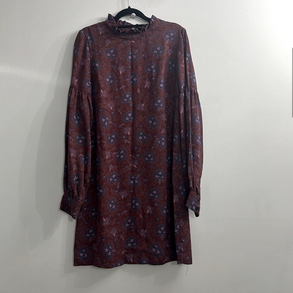 Derek Lam Collective Mock Neck Shift Dress Elegant Floral Dress in Burgundy - Picture 6 of 6